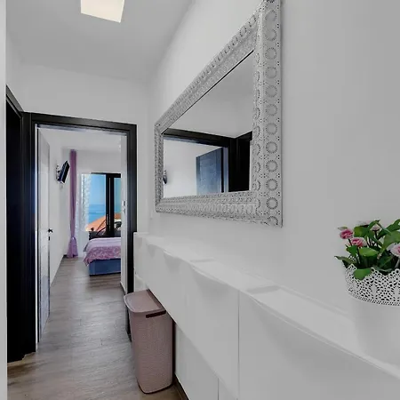 Nina 2, Villa Makarska