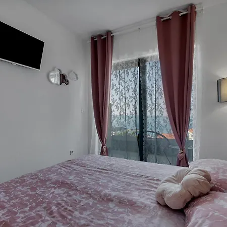 Villa Nina 2,