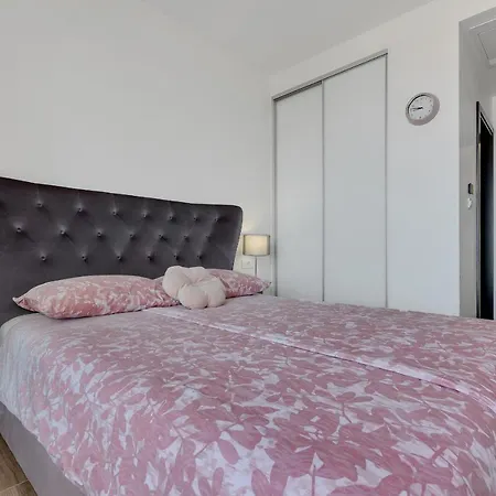 Nina 2, Villa Makarska